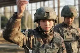 中国女兵，够飒！🤩图片