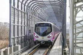 郑州地铁便利店上线→图片