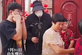 新郎冒充摄影师，兄弟团掩护，结婚当天成功接亲，这得连夜把三十六计翻烂了吧?图片