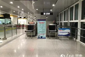 大调研｜过安检行李“举高高”，怎么解？图片