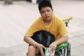 郴州市第十八中学龙皓：坚毅不屈酬壮志，考入一中终圆梦图片