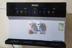 晨意帮忙丨长沙多名老人买了“能治50多种病”的净水器！记者调查图片