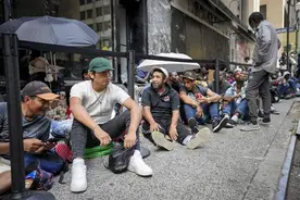 美洲多地深陷超负荷移民潮 美墨新协议加速移民到来图片