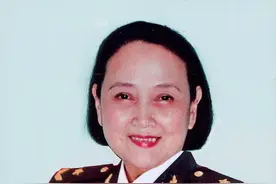 王晓棠：永做党和人民的忠诚战士图片