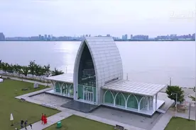 走进青山江滩公园 感受绿色夏日风光图片