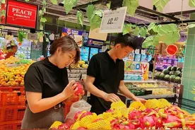 最低1元1个，火龙果降价了！红心火龙果或迎价格最低一年？图片