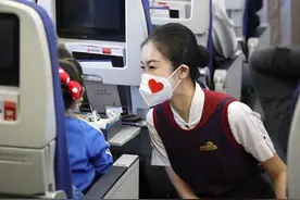 国航以学促干 以服务人民美好航空出行检验主题教育成效图片