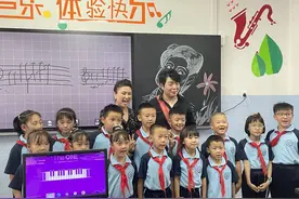 带着“快乐的琴键”走进更多学校 郎朗：学习钢琴应该是快乐的图片