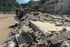 河北涞水：野三坡景区全境受灾 沿河民宿损失惨重