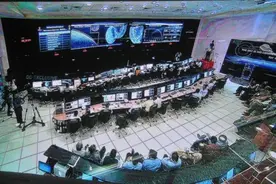 印度“月船3号”探测器进入月球轨道图片