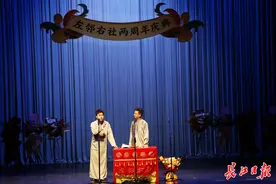 场场爆满，笑声不断！“左邻右社”小剧场天天有好戏图片