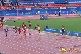 又摘一金！中国队获成都大运会男子4×100米团体冠军图片