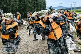 哪里有危难，哪里就有人民子弟兵图片