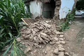 有人拍到“地震云”？官方辟谣！图片