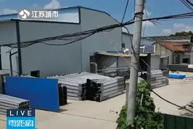 老人遭三青年殴打，邻居保留的监控成关键证据！图片