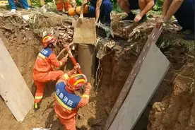 紧急救援！金乡消防成功营救落井儿童图片