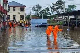 “龙吸水”上岗！积水走了，电又来了图片