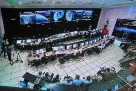 印度“月船3号”探测器进入月球轨道图片