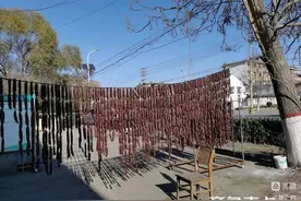 翟所祥：家乡美食之灌香肠图片