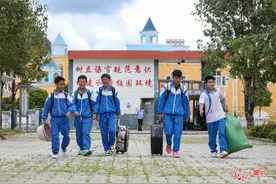 贵州高三、初三学生返校开学图片