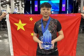 王者归来 中国选手小孩曾卓君夺得EVO 2023《拳皇15》世界冠军图片