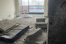 上游帮忙丨楼上装修敲掉“梁” 楼下邻居好担忧图片