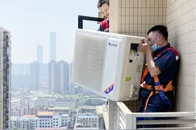 夏日空调维保走俏维修师傅日入千元图片