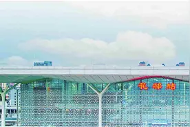 广州北站，要找得到“北”图片