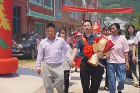 被拐25年后，哥哥弟弟都找到了！图片