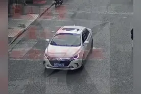 外卖小哥急于送餐刮倒老人致死  获刑3年6个月图片