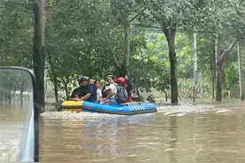 亲历涿州救援的3天3夜图片