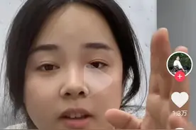 轮椅女孩称演唱会卖水“血本无归”，后续众多网友向其转账图片