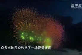 日本东京：绚丽多彩的盛夏烟花图片