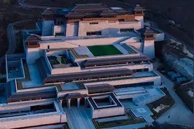 中国国家话剧院演员李晔：尼山圣境景区建筑风格独特 文化积淀厚重让人流连忘返图片