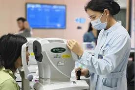 暑期摘镜总动员！近视手术术前检查有多重要？图片