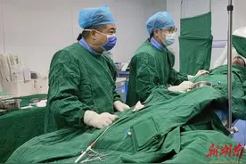 心脏的“小洞”堵上了！益阳医专附属医院成功开展首例卵圆孔未闭封堵术图片