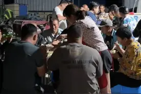 水库泄洪黑龙江女子邀20余村民进家避难5天 她说邻里之间就得守望相助图片