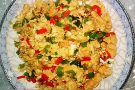 周末美食DIY丨当绝代双“椒”遇到鸡蛋和面条图片