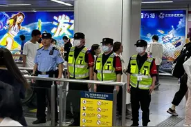 旅游旺季杭州地铁客流“狂飙”，出行如何更安全？这份“标准”里有答案图片