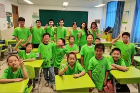 “真的要说再见了，老师，我会想你的！”图片