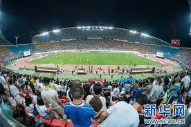 陈百祥、黄日华、何家劲等领衔，香港明星足球队出战“村超”！图片