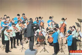 “深圳小朋友的粤语变好了而香港小朋友的普通话也变好了”图片