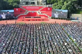 雷军2023年度演讲来了！“我幸运的是，真的把梦想当回事”图片
