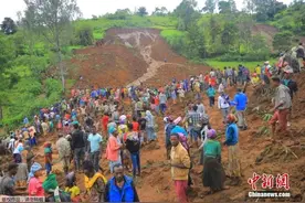 埃塞俄比亚山体滑坡已致229人死亡 救援人员遭掩埋图片