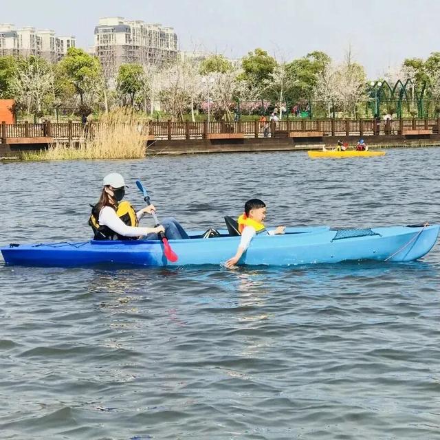 游园会、非遗手作、粉色摩天轮……这波秋天的浪漫可别错过
