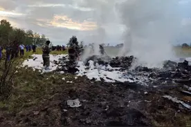 普里戈任，坠机身亡！瓦格纳组织多名高层丧命于空难，两天前在非洲为俄征兵图片