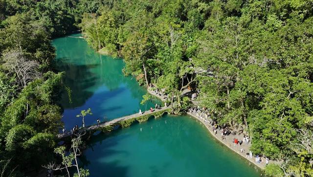 荔波“淡季”变旺景，暖阳山水引游客打卡旅居