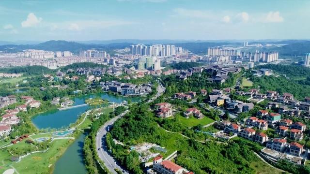山水清欢，秋韵黔南丨泡温泉、吸氧吧，龙里向你发出秋季邀约