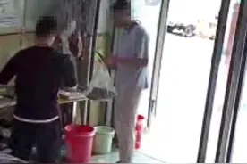 陌生人用微信转账换现金   四川内江两店主疑似被骗图片