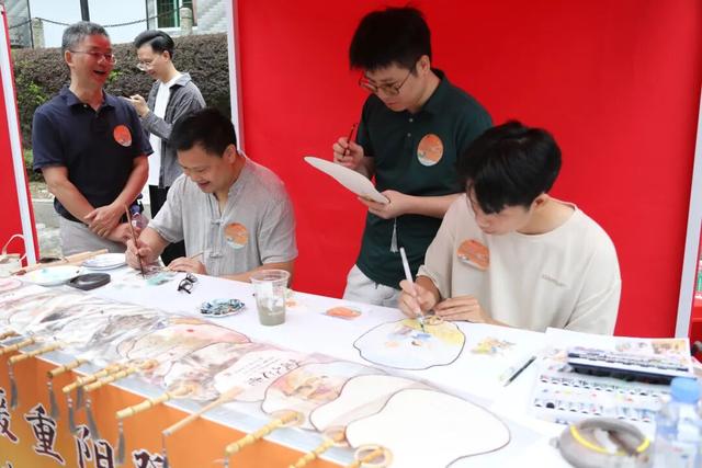 登高问鼎！今天，鼎湖山很热闹！